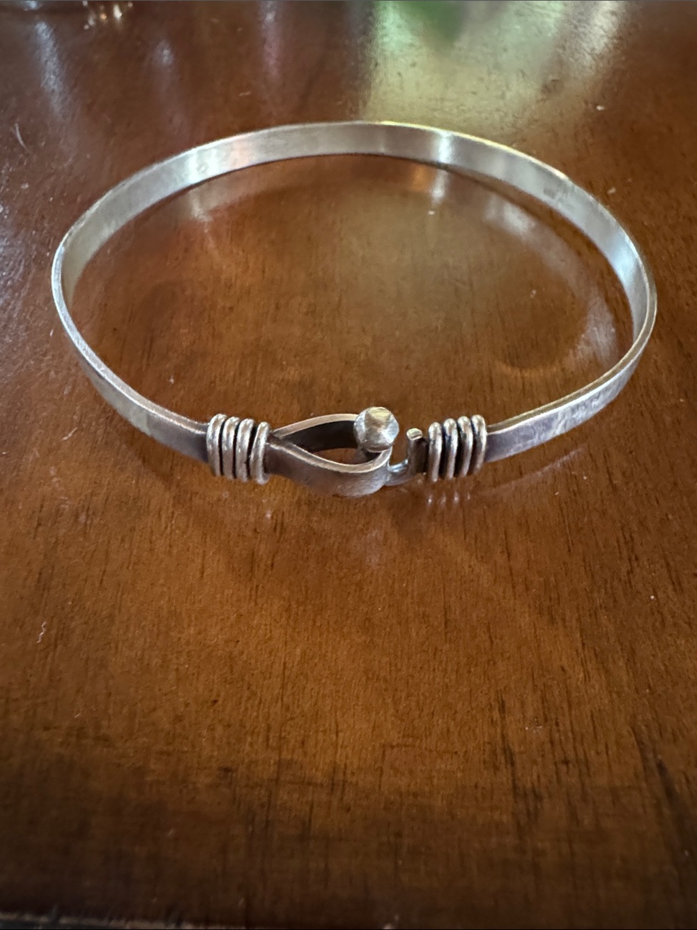 Sterling Silver Knot Accent Bangle Bracelet - Silver